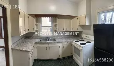 3 of 11 17 Corinne SW House for rent in Grand Rapids, MI