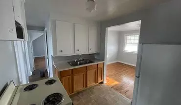 2 of 20 Large 1 Br Upstairs Apartment - With 2 Bonus Spaces For Storage Apartment for rent in Davenport, IA