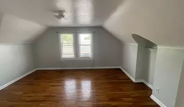 4 of 20 Large 1 Br Upstairs Apartment - With 2 Bonus Spaces For Storage Apartment for rent in Davenport, IA