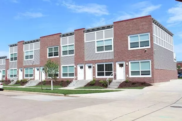 The Redstone Apartment for rent in Cedar Rapids, IA