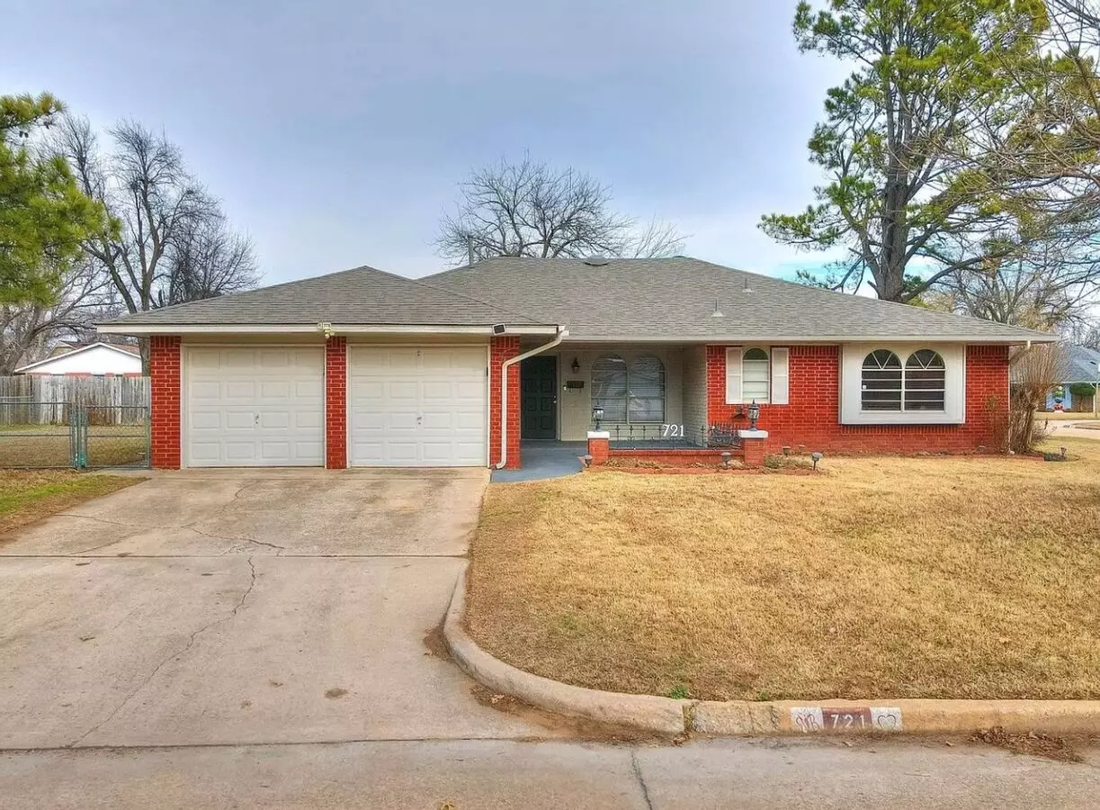 4Bed Home Available In Central Norman! House for rent in Norman, OK
