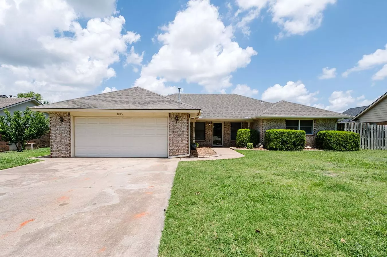 Fully Remodeled 3Bed Available In Westside Norman! House for rent in Norman, OK