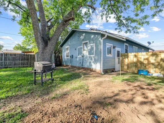 1303 N 9th Apartment for rent in Salina, KS