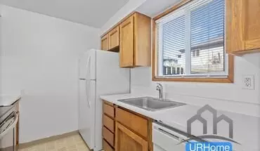 2 of 49 $500 1st Months Rent $1649 2bd 1.5ba Beautiful Townhouse In Se Portland Apartment for rent in Portland, OR