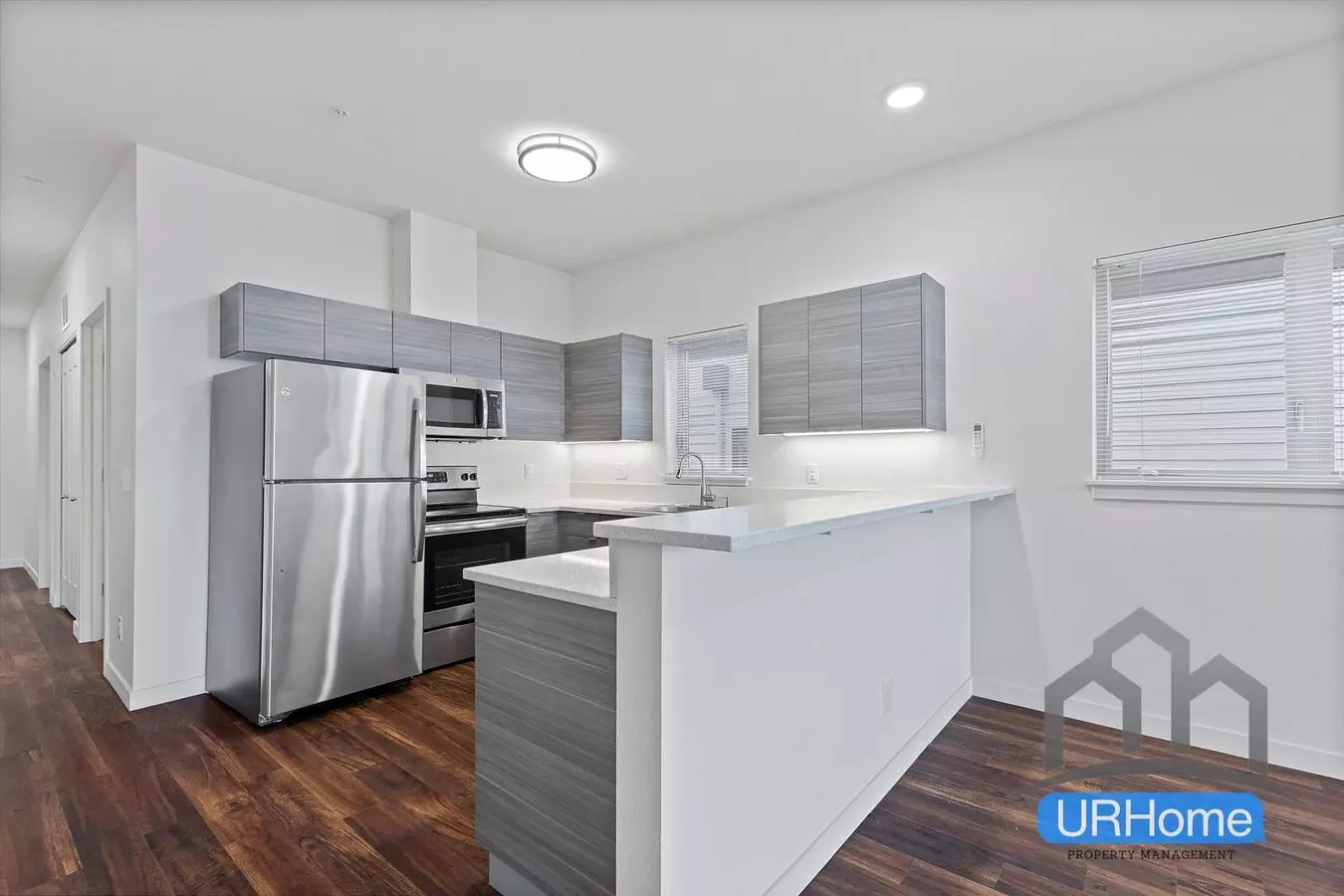 Hollywood 12 Apartment for rent in Portland, OR