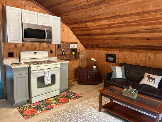 Furnished Unit Apartment for rent in Corvallis, MT