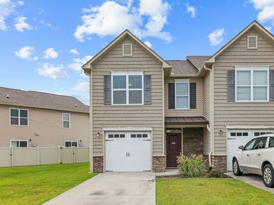 Boyington Place End Unit Apartment for rent in Midway Park, NC
