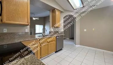 5 of 28 219 Idlewild Dr House for rent in Lodi, CA