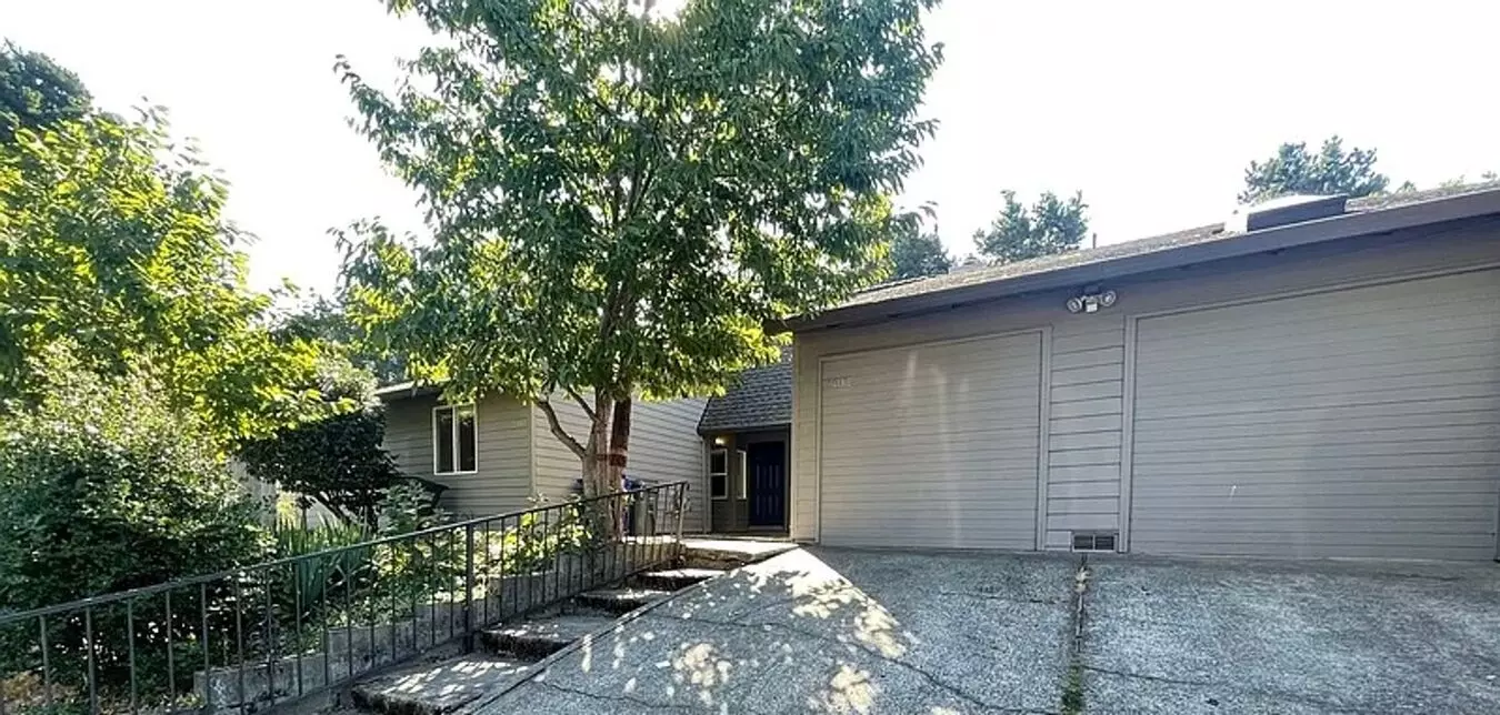 Charming 3-bedroom/ 1.5 Bathroom Home! Gresham House for rent in Gresham, OR