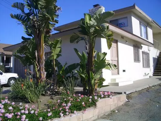 Memorial Apartments- Super Clean 2 Bedroom 1 Bath Apartment In Memorial Heights Apartment for rent in Long Beach, CA
