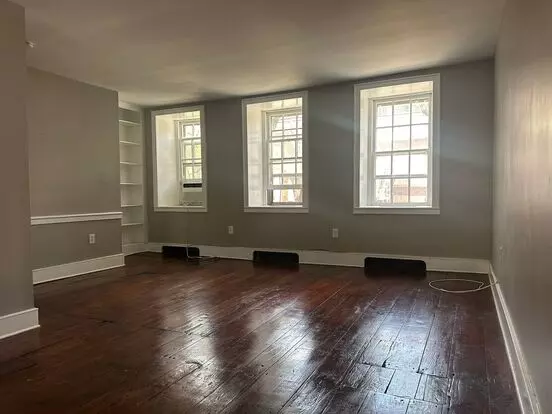 Delancey Street Apartment for rent in Philadelphia, PA