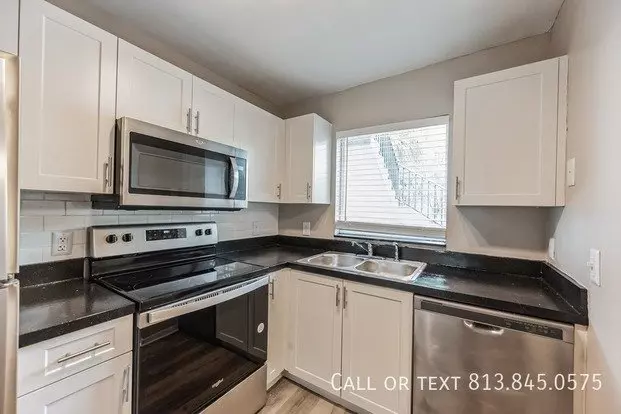 5530 16th Pl SW Apartment for rent in Naples, FL