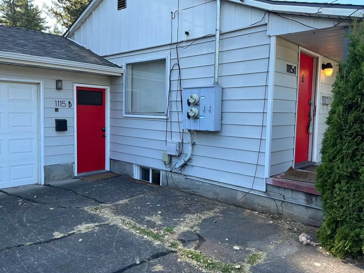 Groovy In Gateway House for rent in Portland, OR