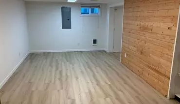 3 of 13 Groovy In Gateway House for rent in Portland, OR