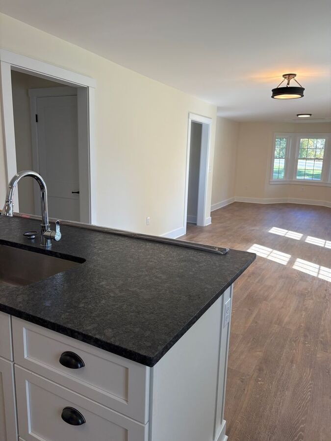 Luxury 2br Lenox, All Utilities Included! Apartments Lenox, MA