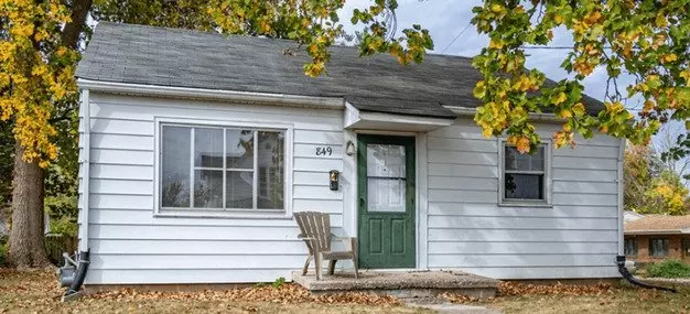 849 S Illinois Apartment for rent in Decatur, IL