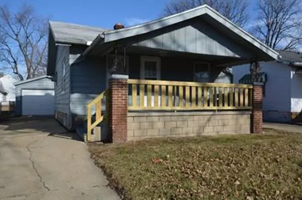 2 Bedroom, 1 Bath 1312 E. Logan St. Apartment for rent in Decatur, IL