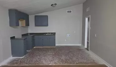 2 of 5 3471 Gowan Dr House for rent in Memphis, TN