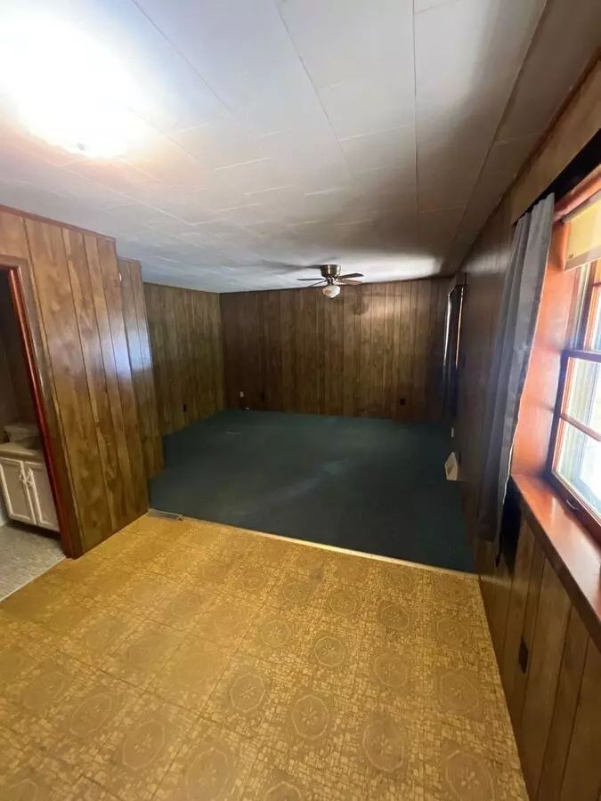 Rooster 4 Plex &amp; Mobile Home Apartment for rent in Dubuque, IA