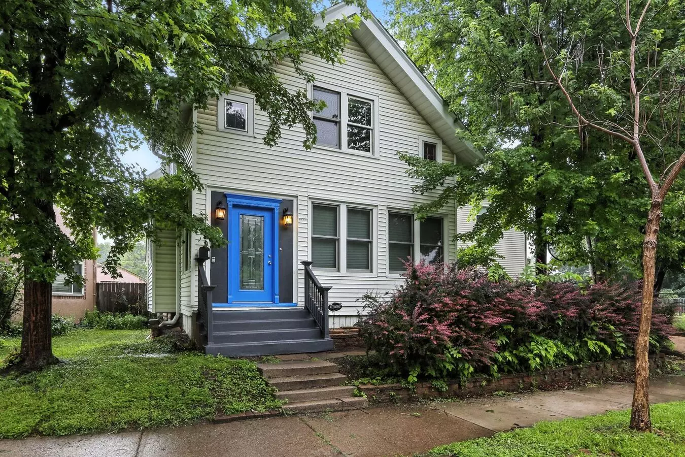 3 Bed/ 2 Bath- Immediate Move In - Or August 1st Move In - Newly Updated Sfh In The Cites- Pet Friendly House for rent in Minneapolis, MN