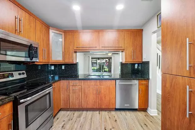 10723 NW 10th St Apartment for rent in Pembroke Pines, FL