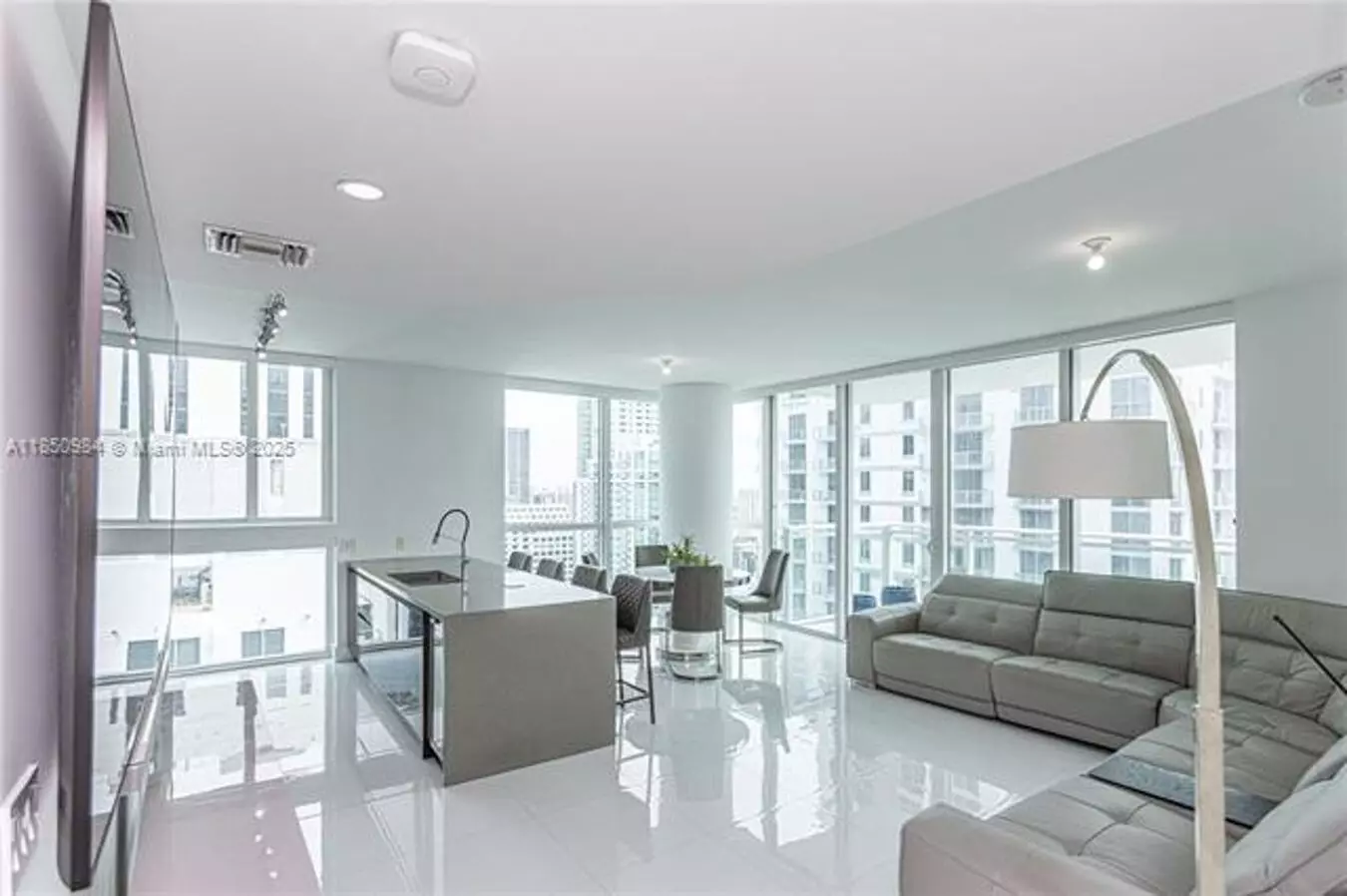 1080 Brickell Ave Unit 3906 (a11850984) Apartment for rent in Miami, FL