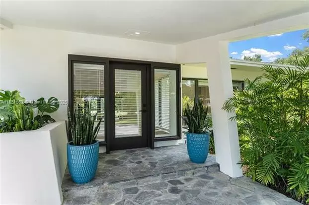 6220 SW 123rd Ter #0 Apartment for rent in Pinecrest, FL