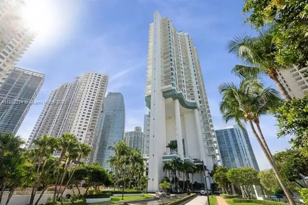 900 Brickell Key Blvd Unit 1702 (a11852214) Apartment for rent in Miami, FL