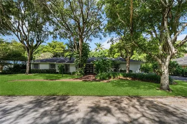 12120 SW 71st Ct #0 Apartment for rent in Pinecrest, FL