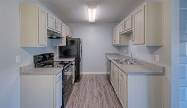 Corona Del Sol Apartment for rent in Phoenix, AZ