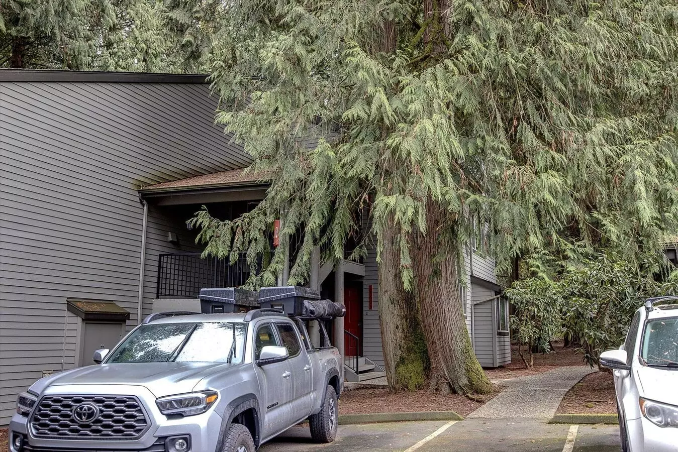 Updated 2 Bed Downtown Redmond Condo W/pool And Ev Charging Apartment for rent in Redmond, WA