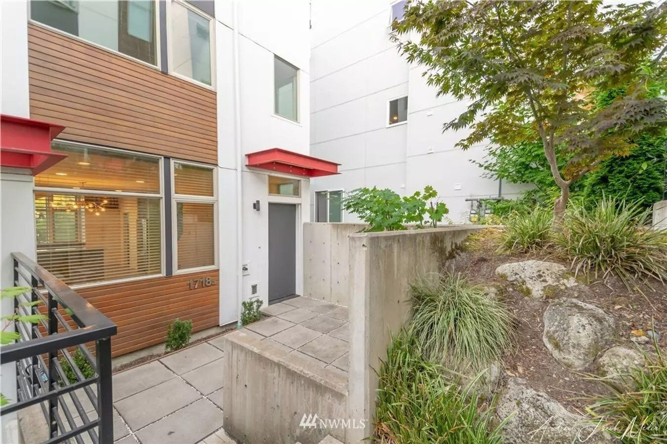 3bd/2.5ba Seattle Townhome House for rent in Seattle, WA