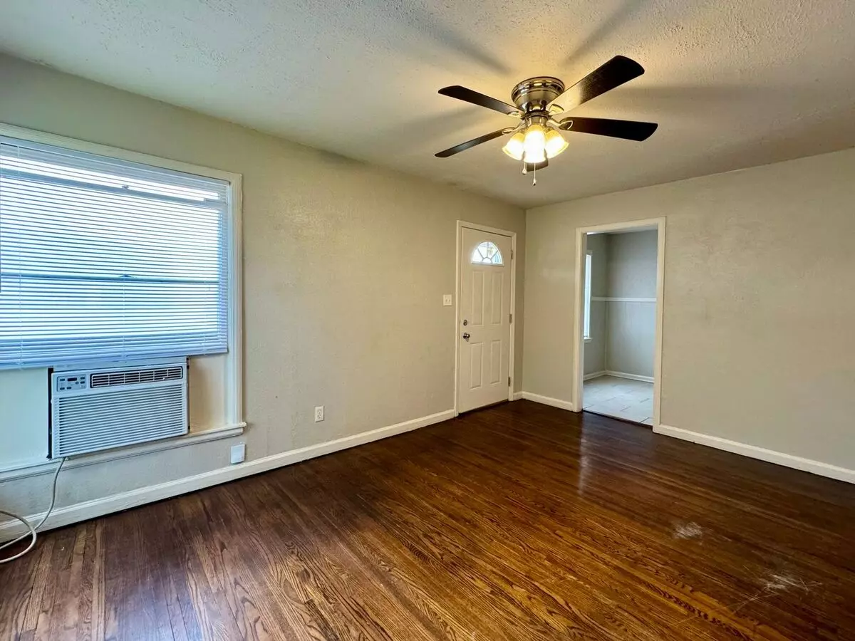 719 N Colorado Ct Apartment for rent in Wichita, KS