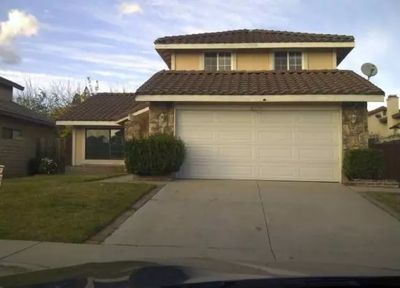 !! Bigg Two Story Home Move In Ready Today !! Apartment for rent in Fontana, CA