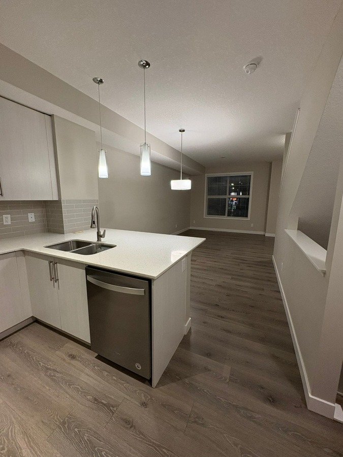 50 Legacy Path SE Calgary, AB House for Rent | Rentable