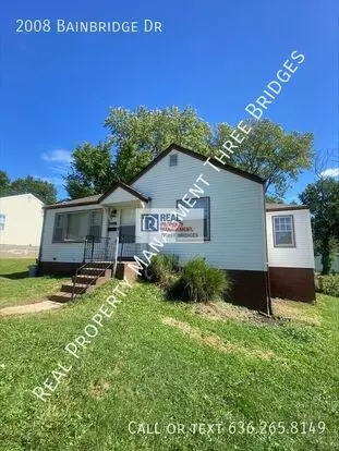 2008 Bainbridge Dr Apartment for rent in St Louis, MO