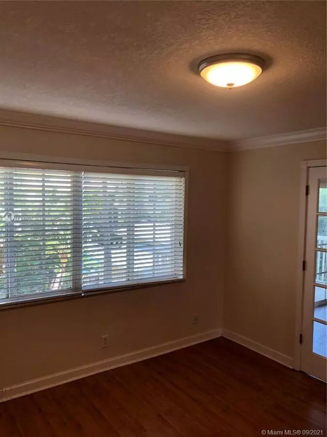 Three Bedroom Unit In Victoria Park - Pinecrest Village Apartment for rent in Ft Lauderdale, FL