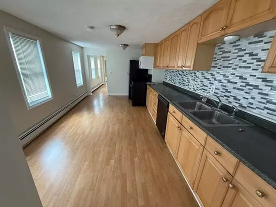 87 High St Apartment for rent in Biddeford, ME