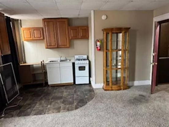 201 1/2 Main St Apartment for rent in Cedar Falls, IA