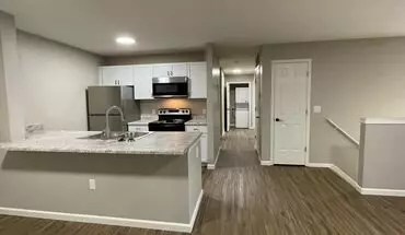 2 of 51 Duck Creek Apartments Apartment for rent in Elwood, IN