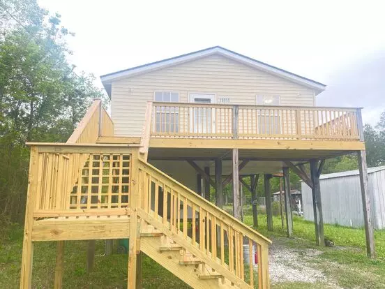 Cute 1 Bed 1 Bath Home In Bay St Louis! Great Location And Nice Yard! Apartment for rent in Bay St Louis, MS