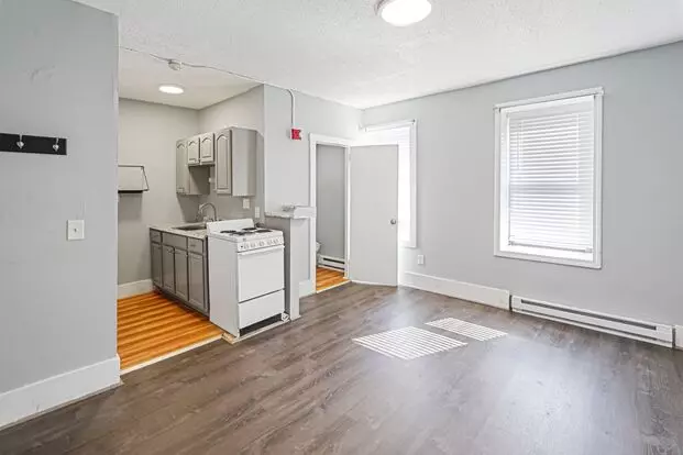24 Charlton St Apartment for rent in Worcester, MA