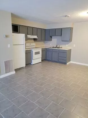 2107 Historic 66 Apartment for rent in Waynesville, MO