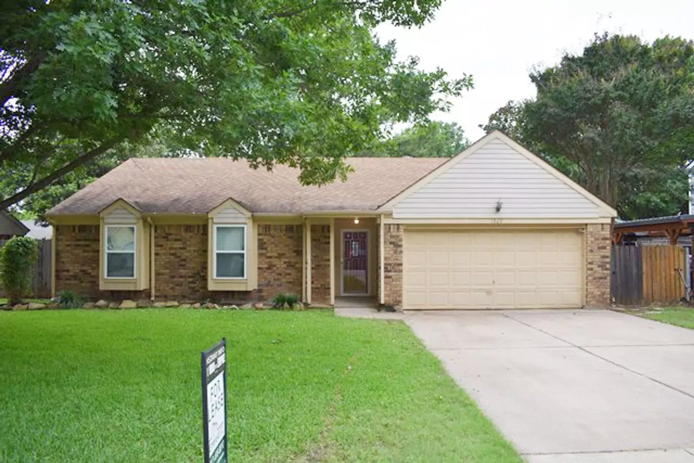 Lovely 3-2-2 In Grapevine, Gcisd! House for rent in Grapevine, TX