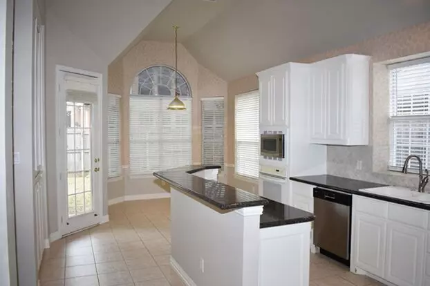 516 Arcadia Dr Apartment for rent in Keller, TX