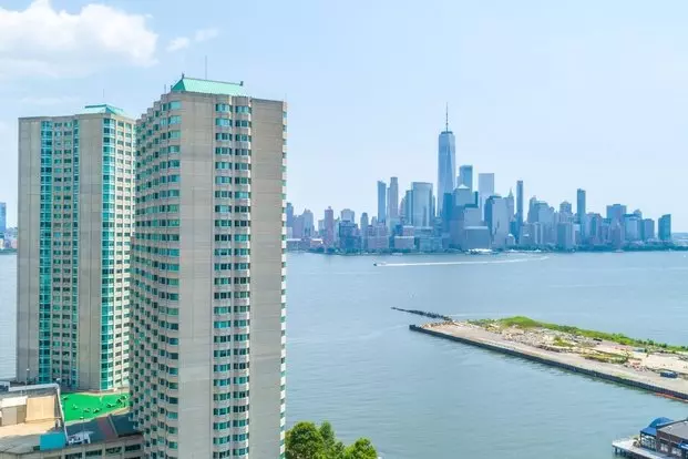 Riverside at Newport Apartment for rent in Jersey City, NJ Riverside at Newport Apartment for rent in Jersey City, NJ
