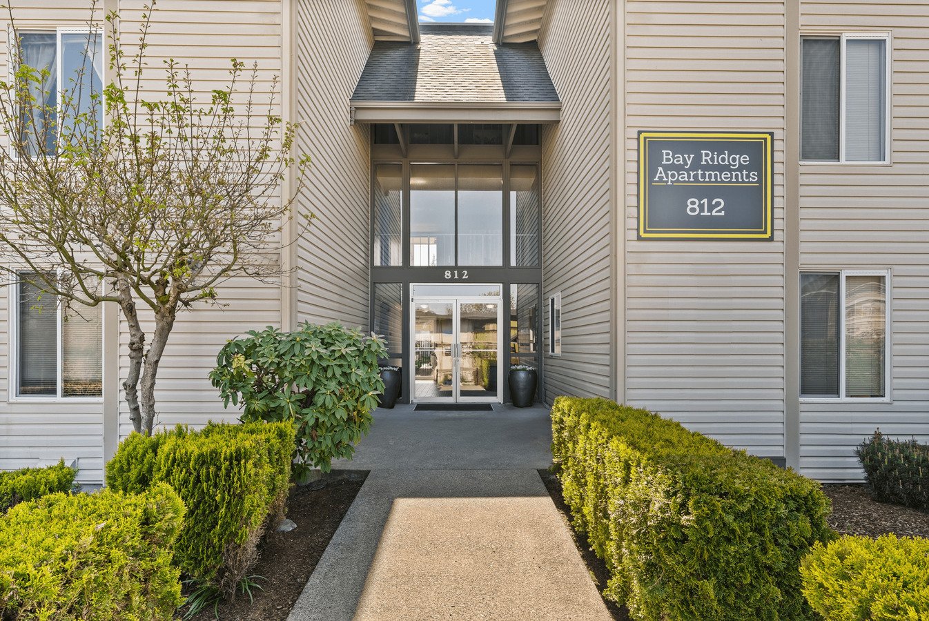 Bay Ridge Apartments - 812 N K St Tacoma, WA | Rentable