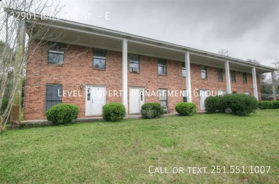 22901 Baldwin St Apartment for rent in Robertsdale, AL