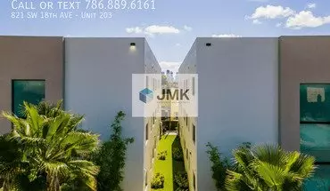 5 of 67 821 SW 18th Ave Apartment for rent in Miami, FL