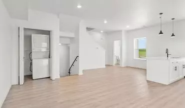 2 of 17 Twin Oaks Apartments Bldg 7: 394 Fast Lane Apartment for rent in Cedar Falls, IA